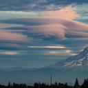 雷尼尔山透镜状云的延时视频，华盛顿 (© Delrious/Shutterstock)(20200323)