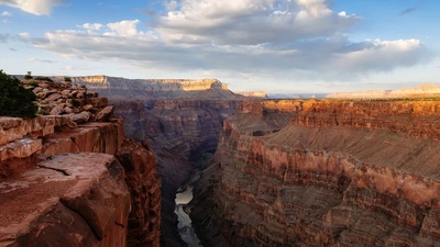 从Toroweap Overlook俯瞰大峡谷和科罗拉多河，亚利桑那州大峡谷国家公园 (© Matteo Colombo Travel Photo/Shutterstock)(20200515)的图片-从Toroweap Overlook俯瞰大峡谷和科罗拉多河，亚利桑那州大峡谷国家公园 (© Matteo Colombo Travel Photo/Shutterstock)