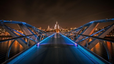 以圣保罗大教堂为背景的千禧桥，英国伦敦 (© Scott Baldock/Getty Images)(20200610)的图片-以圣保罗大教堂为背景的千禧桥，英国伦敦 (© Scott Baldock/Getty Images)