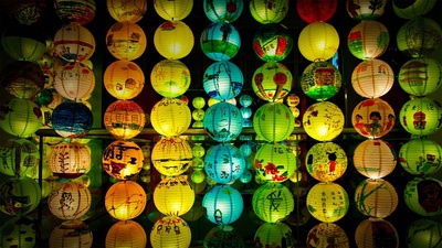 为庆祝中秋而摆放的灯笼，新加坡 (© Khin/Getty Images)(20201001)的图片-为庆祝中秋而摆放的灯笼，新加坡 (© Khin/Getty Images)