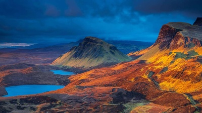 从奎雷英山口看到的 Leum na Luirginn湖和Cleat湖，英国斯凯岛 (© Sebastian Wasek/Sime/eStock Photo)(20201103)的图片-从奎雷英山口看到的 Leum na Luirginn湖和Cleat湖，英国斯凯岛 (© Sebastian Wasek/Sime/eStock Photo)