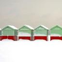 布莱顿-霍夫被雪覆盖的海滩小屋，英国 (© Tim Jones/Alamy)(20210114)