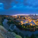 日落后的托莱多全景，西班牙 (© Frank Fischbach/Alamy)(20210201)