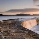 莱姆里杰斯的Cobb防波堤，英格兰多塞特 (© Ross Hoddinott/Offset by Shutterstock)(20210222)