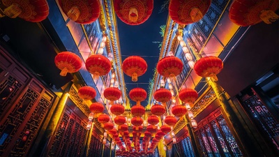 挂在锦里街上的红灯笼，中国成都 (© Philippe LEJEANVRE/Getty Images)(20210226)的图片-挂在锦里街上的红灯笼，中国成都 (© Philippe LEJEANVRE/Getty Images)