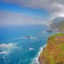蓬塔德尔加达附近的海岸，葡萄牙 (© Jan Wlodarczyk/Alamy)(20220408)