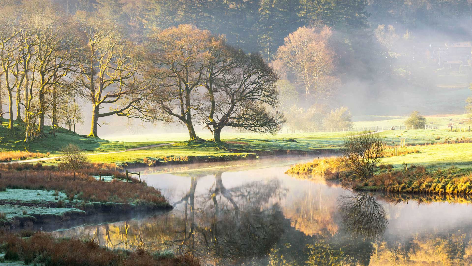 布拉塞河上的雾天黎明，英国湖区国家公园 (© fstopphotography/Getty Images)(20220512)的图片-布拉塞河上的雾天黎明，英国湖区国家公园 (© fstopphotography/Getty Images)