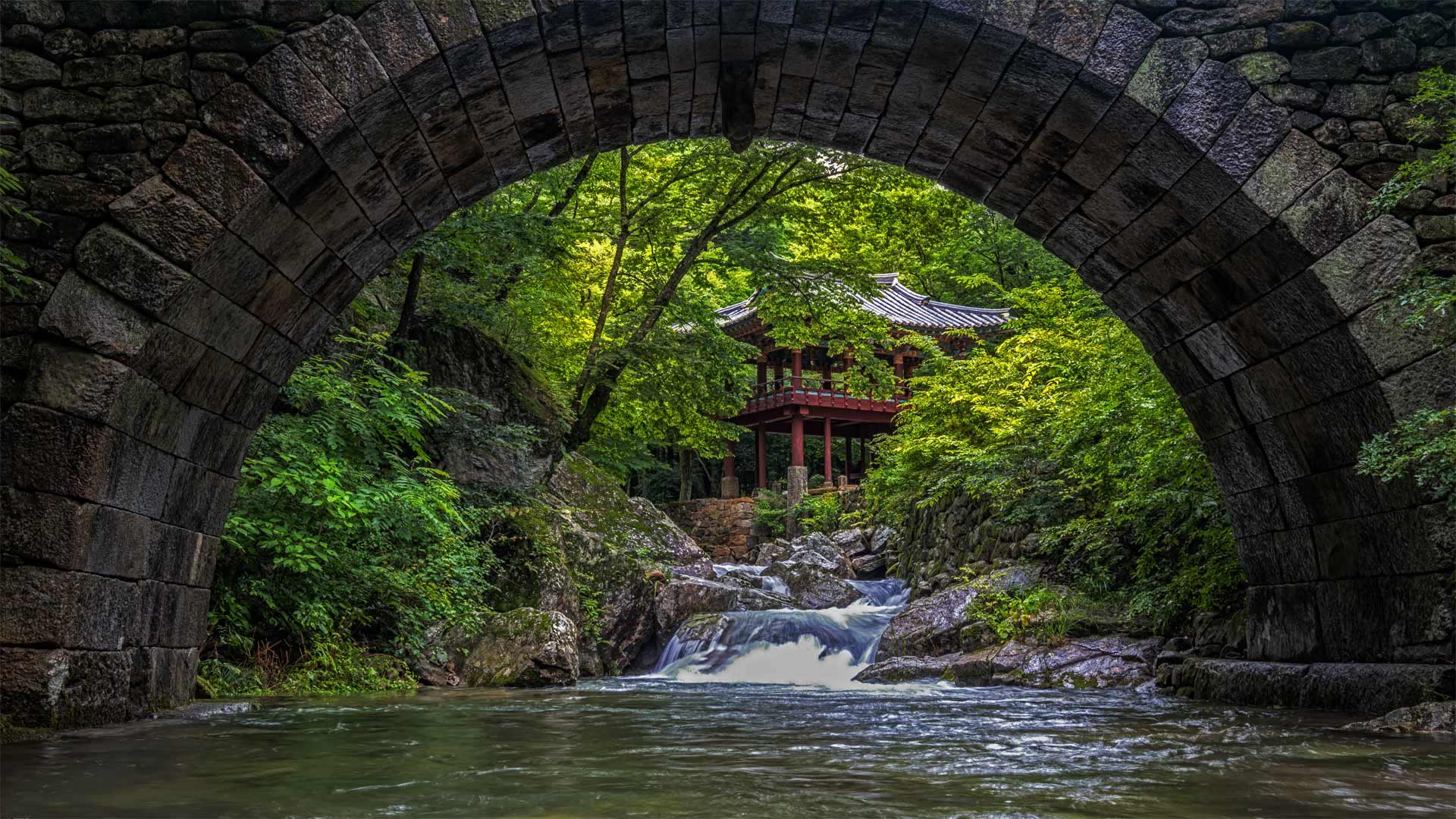 仙岩寺中的升仙桥，韩国曹溪山道立公园 (© Aaron Choi/Getty Images)(20220616)的图片-仙岩寺中的升仙桥，韩国曹溪山道立公园 (© Aaron Choi/Getty Images)